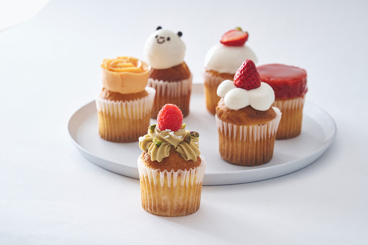 4月のフレッシュカップケーキ