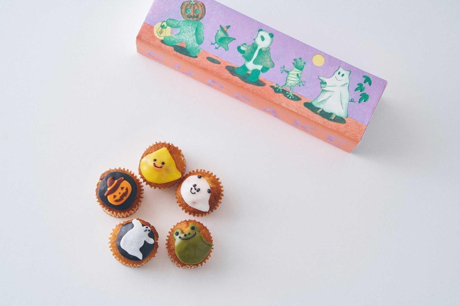 ハロウィンお菓子】ベイクドZOOハロウィンカップケーキ、1CUPCAKE