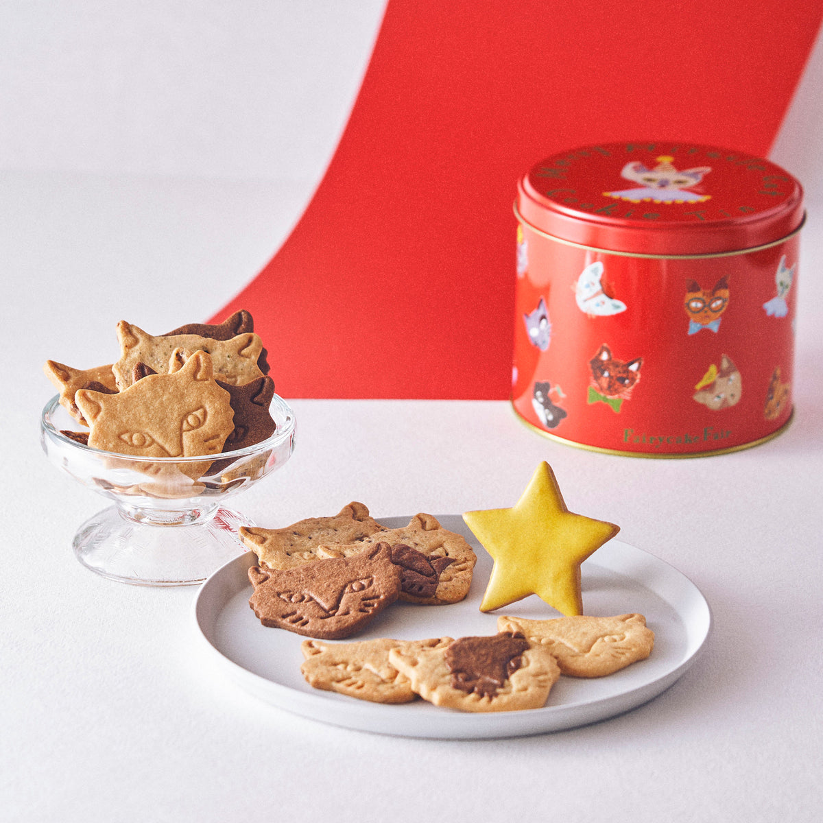 11/1発売【期間限定】神様のいたずらネコクッキー缶セット