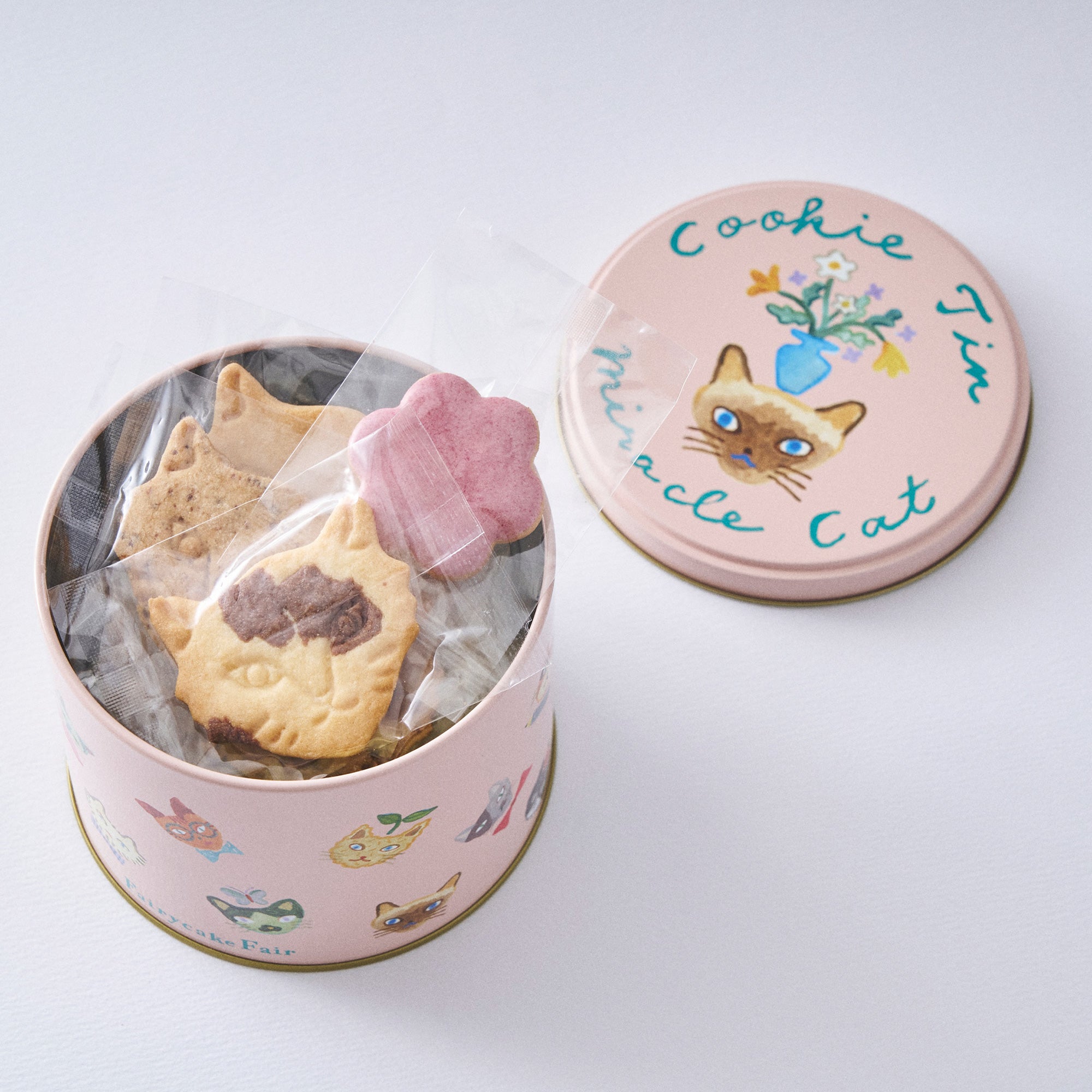 期間限定】Berry Miracle Cat Cookie Tin (神様のいたずらベリーネコ 