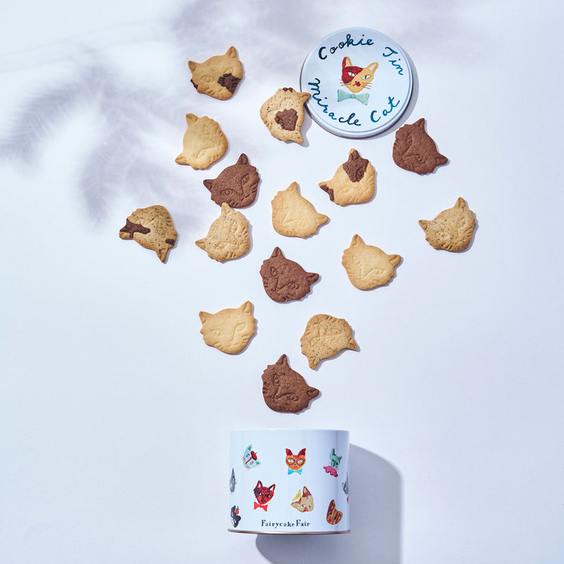 Miracle Cat Cookie Tin (神様のいたずらネコクッキー缶)