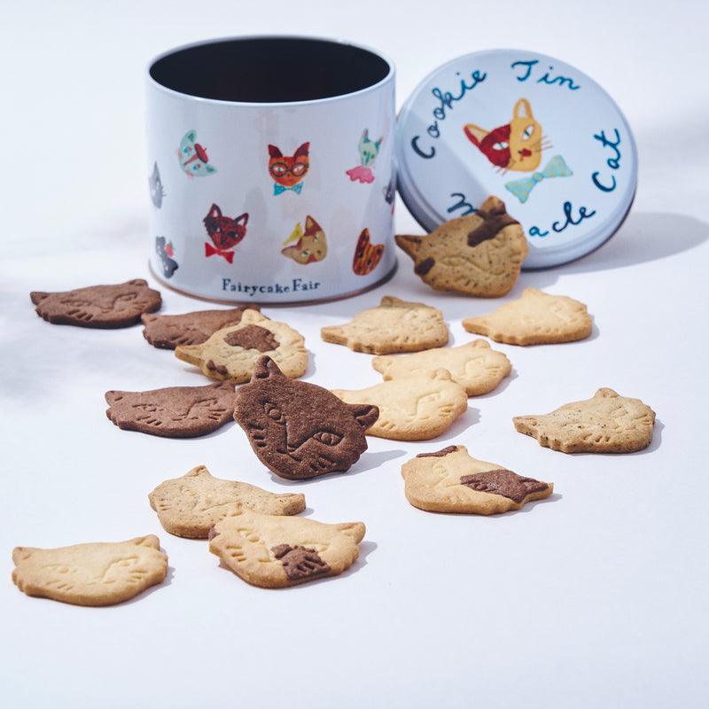 Miracle Cat Cookie Tin (神様のいたずらネコクッキー缶)