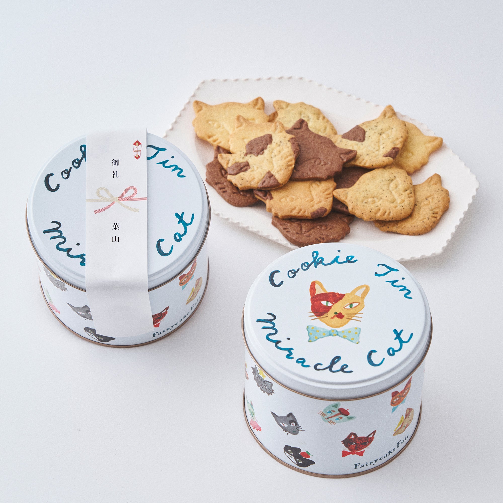 Miracle Cat Cookie Tin (神様のいたずらネコクッキー缶)