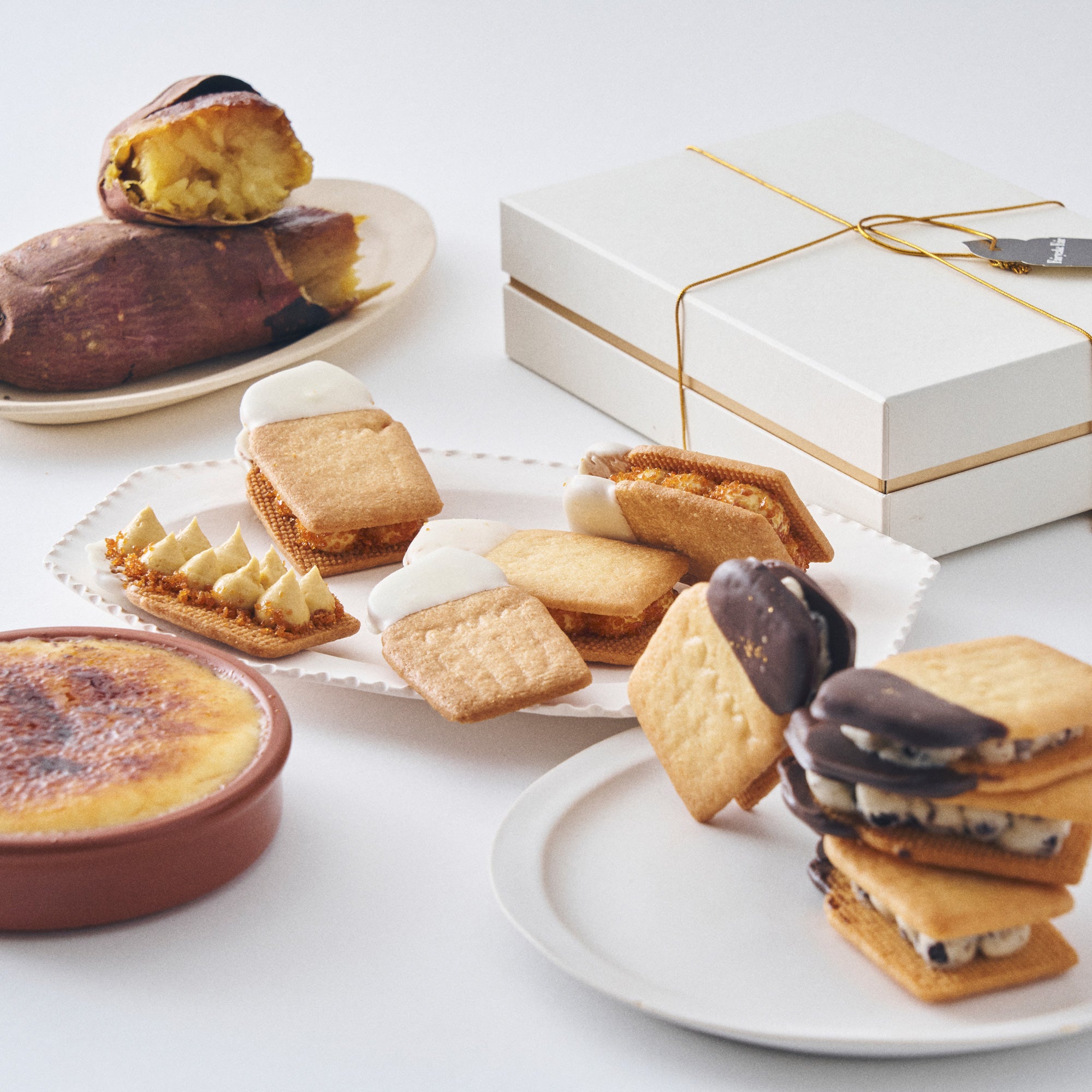 9/1発売【期間限定】フェアリークリームウィッチ 生バターサンド レーズン＆安納芋ブリュレ2種セット ギフト箱